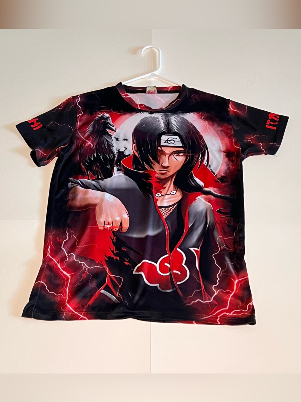 Itachi Uchiha Graphic Short Sleeve Shirt - Black & Red